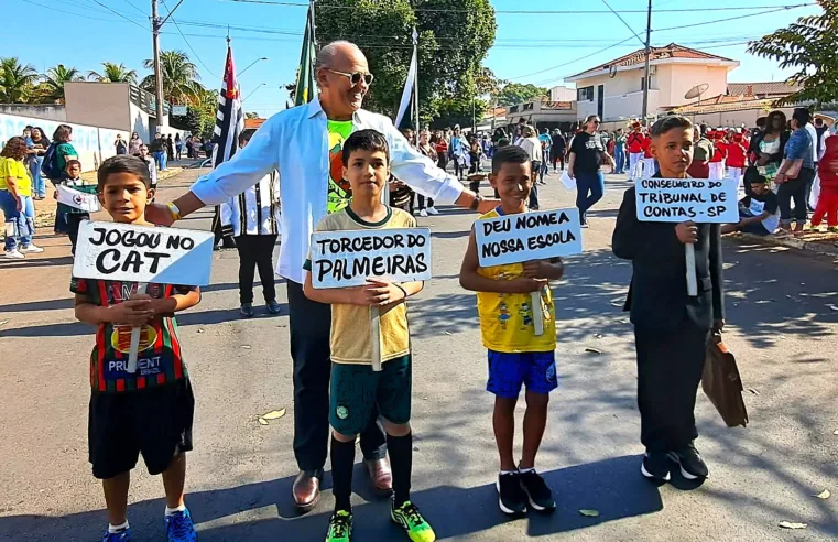 Desfile Cívico celebra 133 anos de Taquaritinga com homenagens e tradição