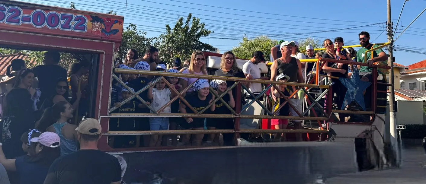 
  Colégio Objetivo leva o Dia da Família para a Praça Guilherme Franco
