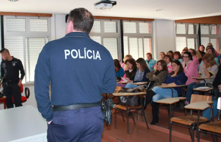 Espírito Santo aprova lei que responsabiliza pais por agressões de filhos contra professores