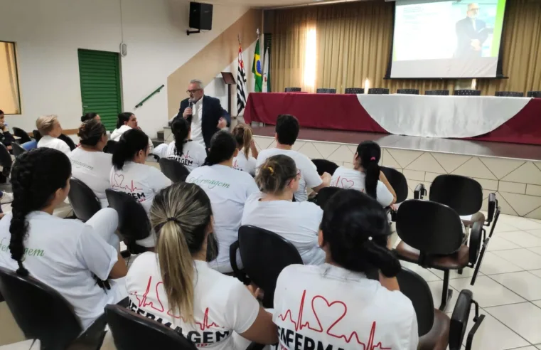 Marcos Bonilla fala sobre Humanização na Saúde aos alunos do curso Técnico em Enfermagem da ETEC