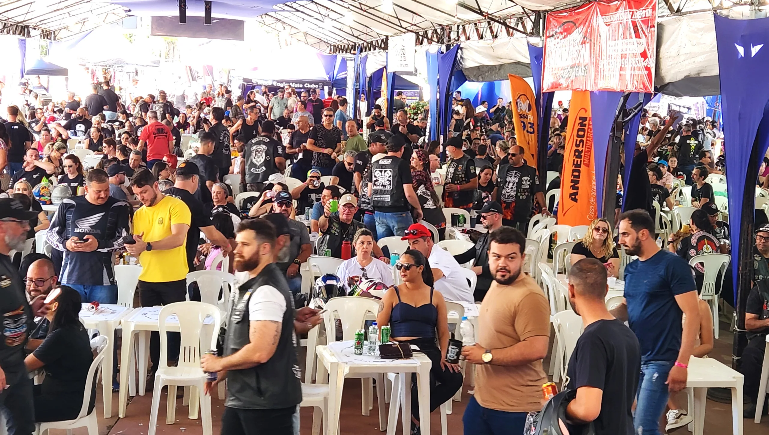 
  Sucesso absoluto: 8ª Bênção dos Motociclistas lota Praça Dr. Waldemar D’Ambrósio e se consolida como uma das maiores da região