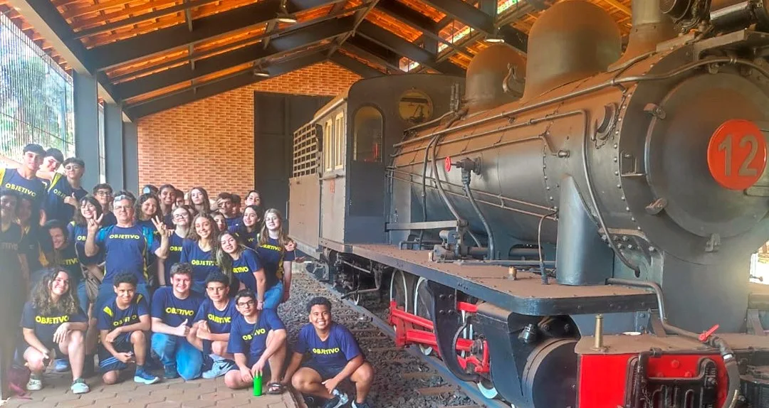 
  Alunos do Colégio Objetivo exploram cultura e memória ferroviária em viagem pedagógica