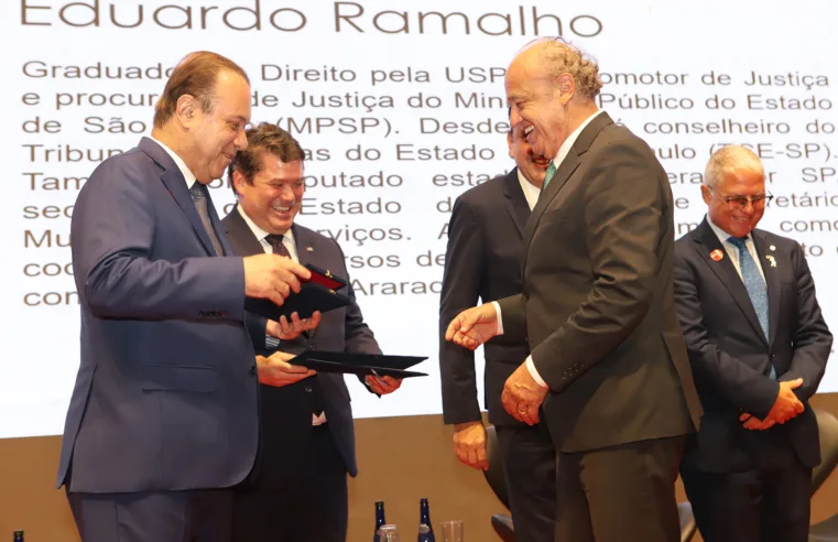 Dimas ramalho recebe a Medalha “Walter Leser”, maior honraria da saúde paulista