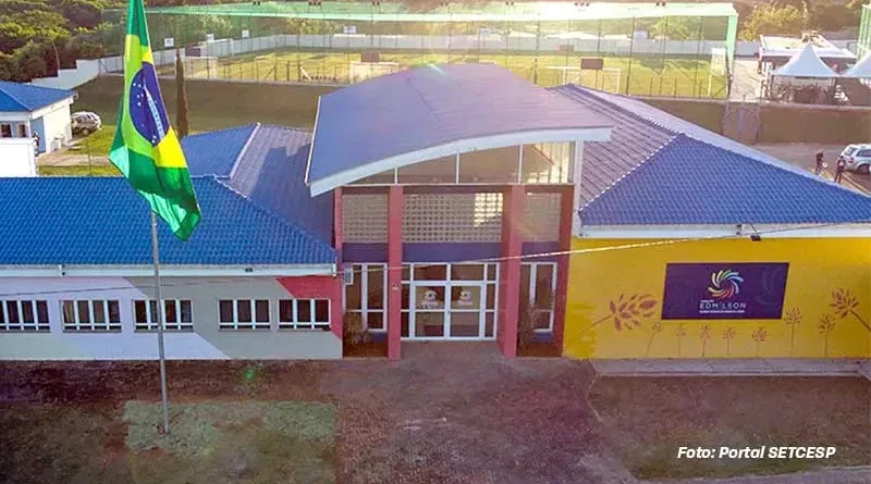 
  Fundação Edmílson promove encontro sobre Arte, Educação e Inclusão em Tempos Digitais