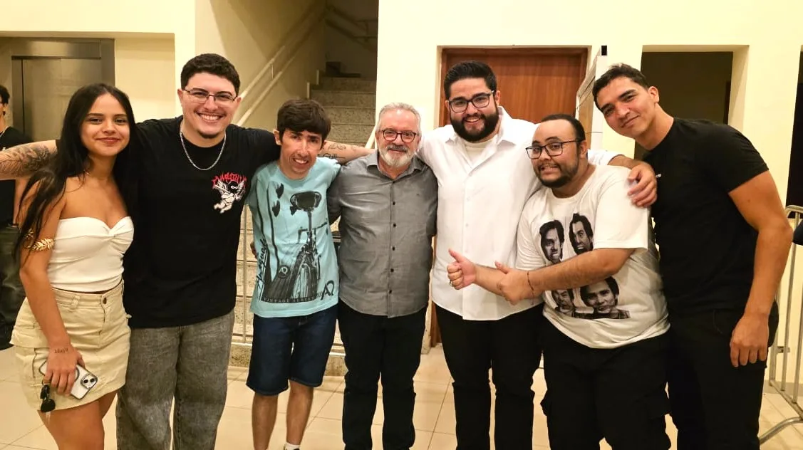 
  Cinema taquaritinguense brilha novamente com a reexibição de “Eles Existem”