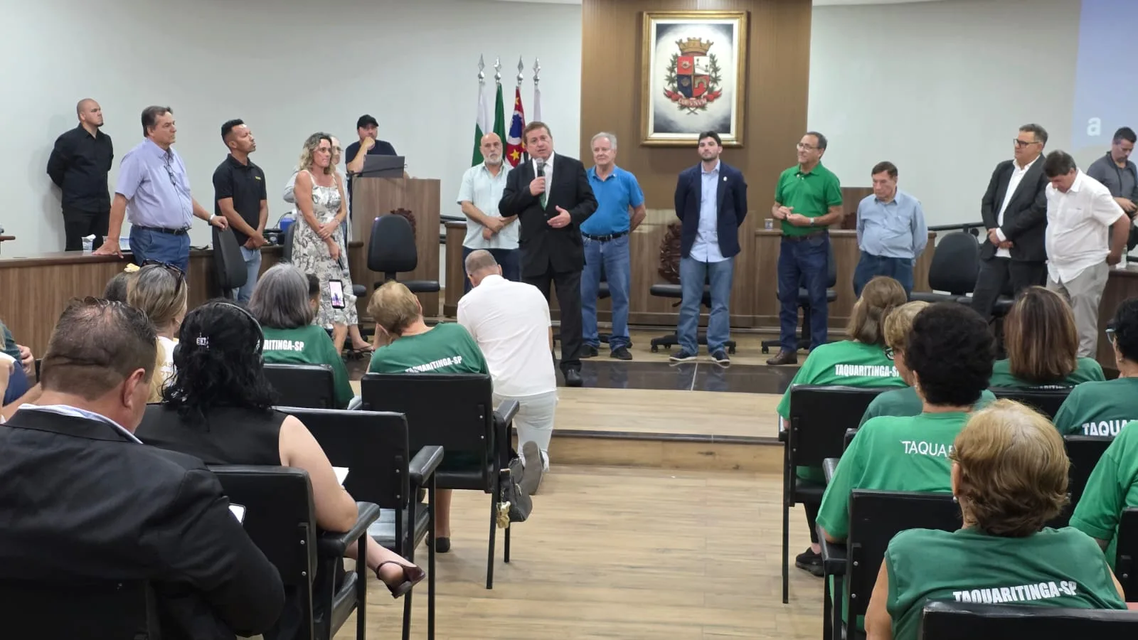 
  DEPUTADO JORGE CARUSO RECEBE TÍTULO DE CIDADÃO TAQUARITINGUENSE