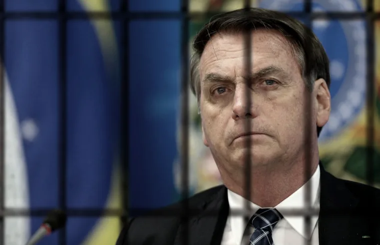 Jair Bolsonaro é preso após alerta do sistema de monitoramento
