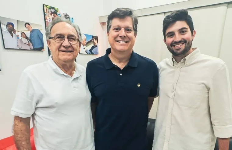 Tato e Nicholas Nunes apresentam demandas de Taquaritinga ao deputado federal Baleia Rossi