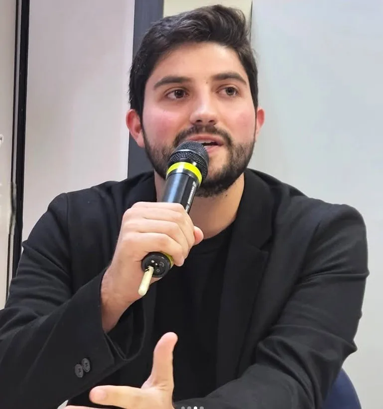 
  Nicholas Nunes assume coordenação do Núcleo Jovem Engenheiro do SEESP em cerimônia marcada por homenagens