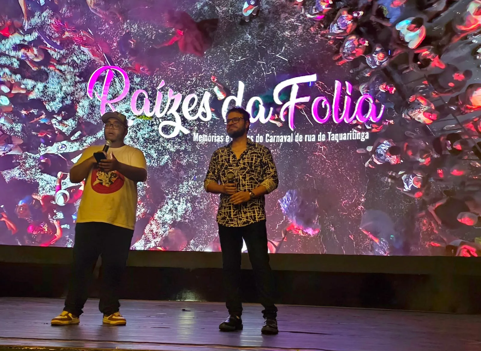 
  Lançamento de documentário emociona público e valoriza o carnaval de Taquaritinga