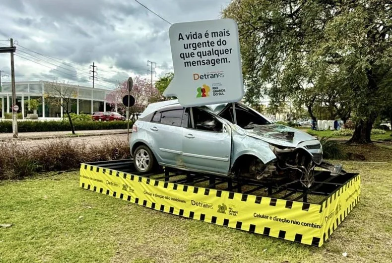 
  USO DE CELULAR AO VOLANTE TERÁ TOLERÂNCIA ZERO A PARTIR DE 2026
