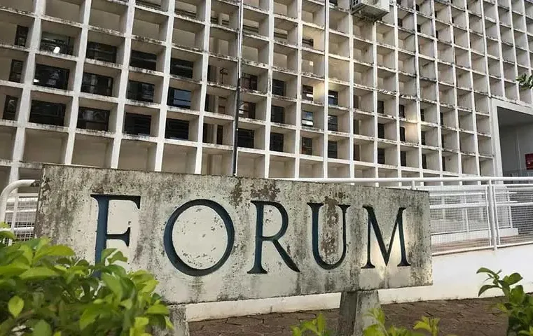 Justiça corta intermediação e impõe repasse direto de plano de saúde após retenção de valores de servidores
