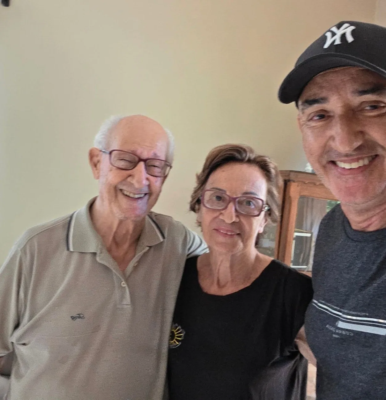 
  Encontro que vira memória: Auro Ferreira entrevista Hamilton Aiello e resgata a história viva de Taquaritinga