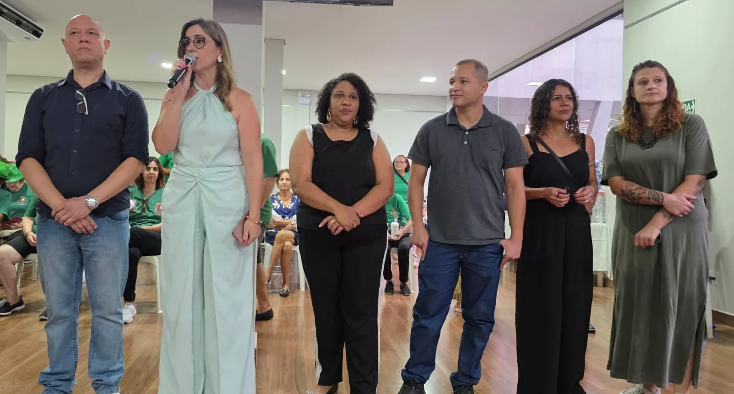 
  Superintendente Mariana Mársico emociona aposentados em evento histórico: “Pela primeira vez fomos vistos”, diz aposentado