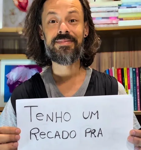 Taquaritinga Comedy Show abre Temporada 2026 com apresentação intimista de Nando Viana