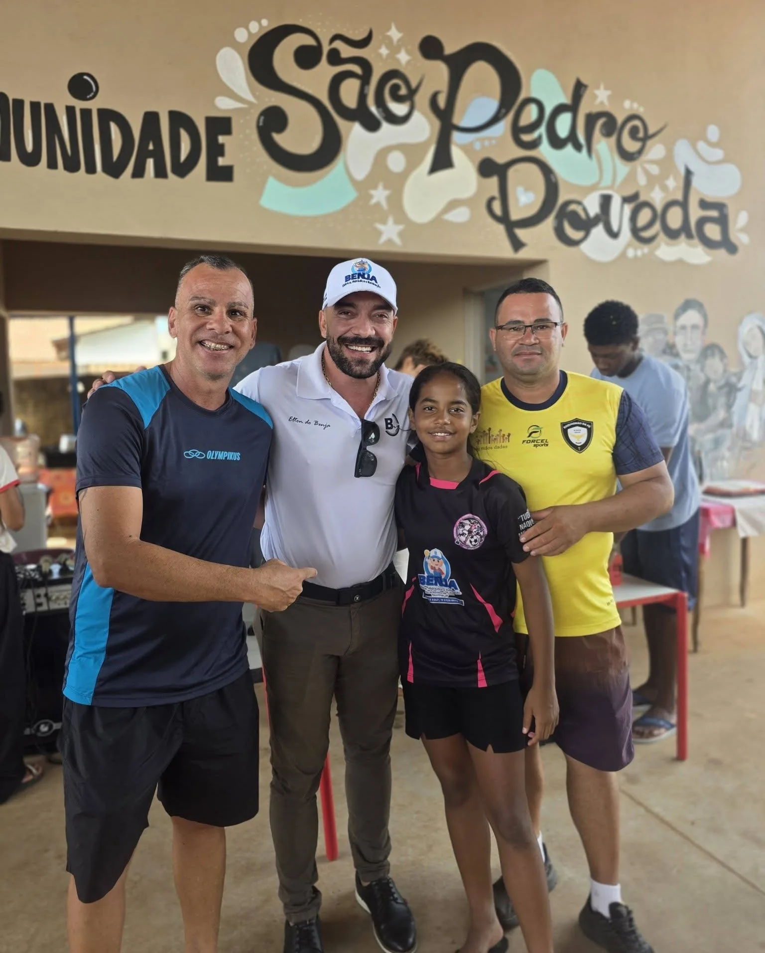 
  Empresário Elton Tresseto e André Vieira visitam Projeto “De Mãos Dadas” no Jardim Maria Luiza