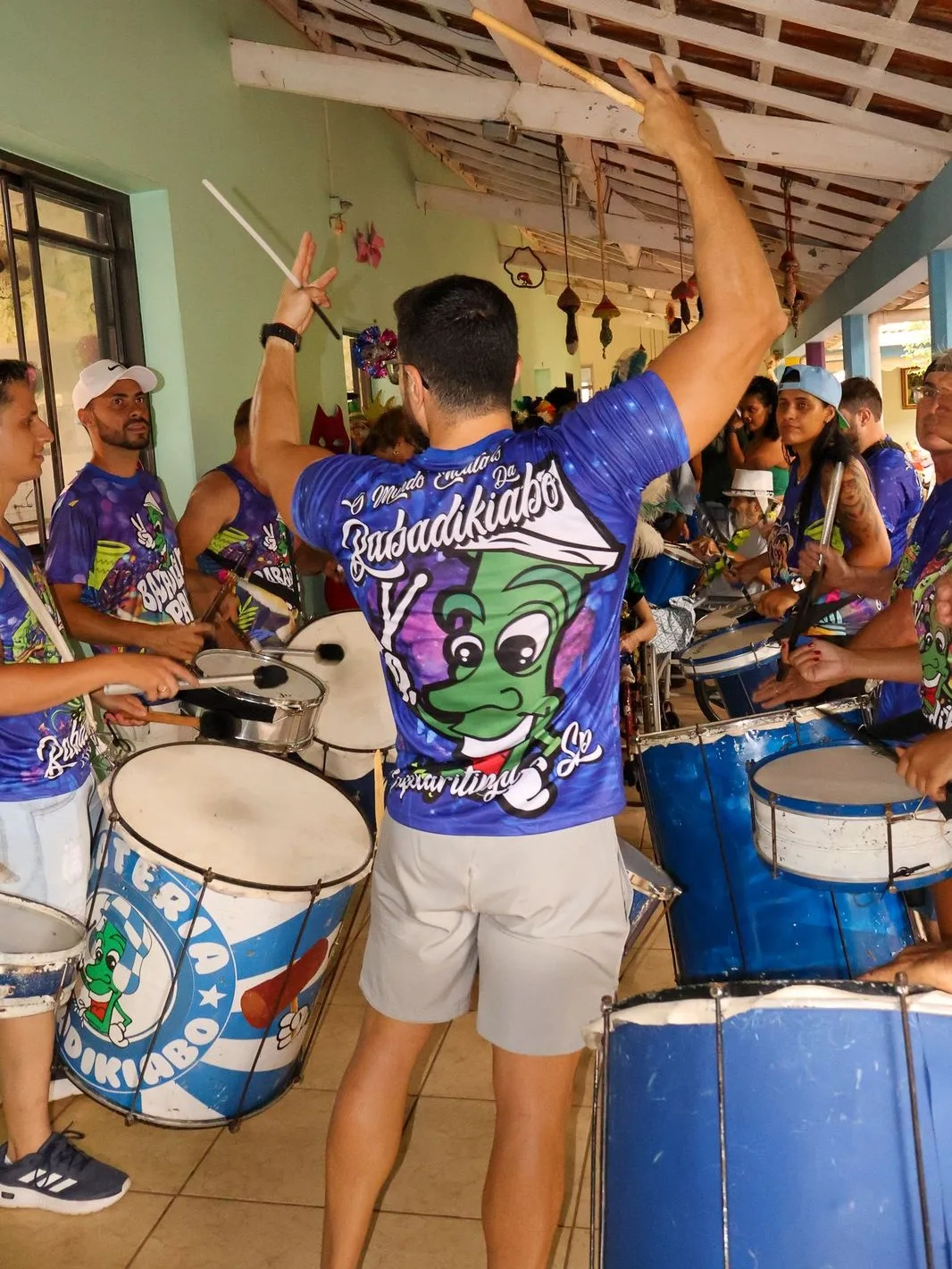 
  Babadikiabo celebra 20 anos de solidariedade e emoção no pré-Carnaval
