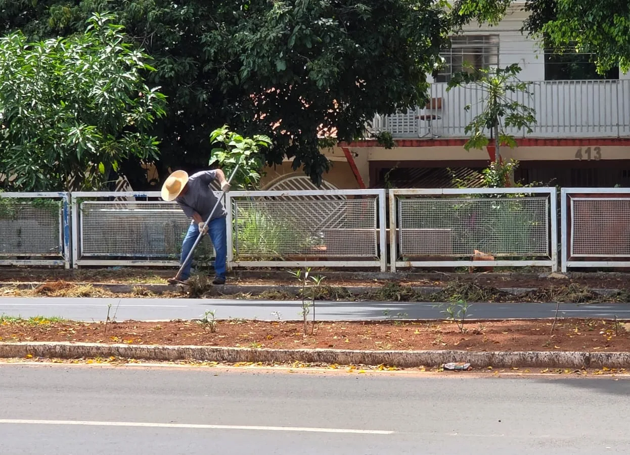 
  Empresários assumem zeladoria urbana diante da omissão do poder público