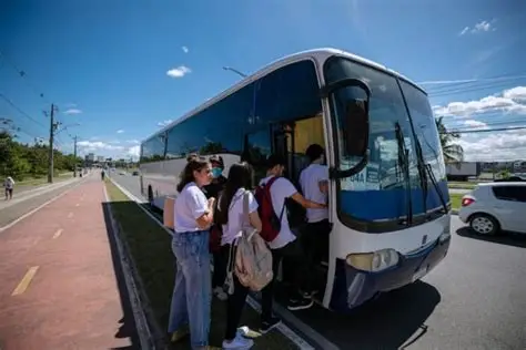 Auxílio Transporte Universitário: estudantes recebem menos do que há duas décadas