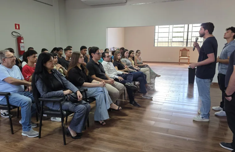 Juventude ganha voz em Taquaritinga com primeiro encontro do Parlamento Jovem