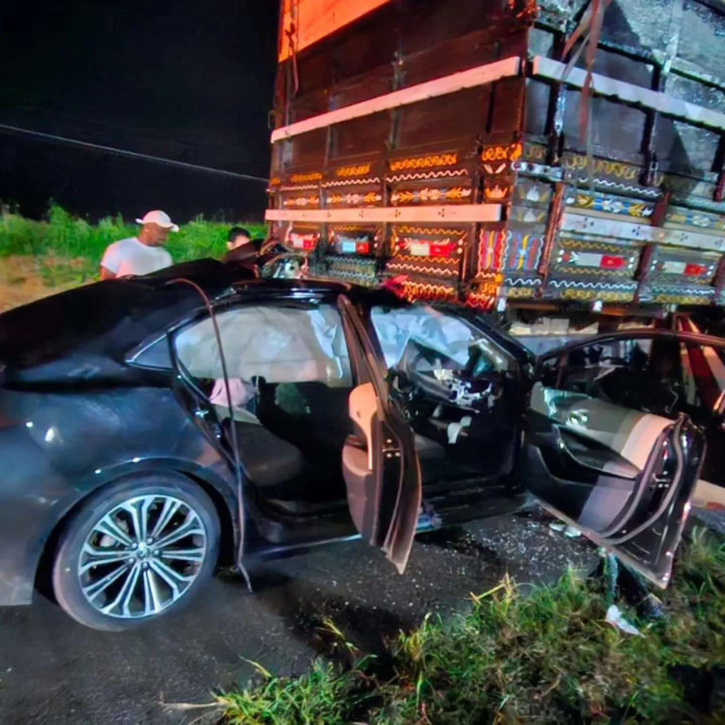
  Prefeito e primeira-dama de Vista Alegre do Alto morrem em acidente na Thyrso Micali, em Taquaritinga