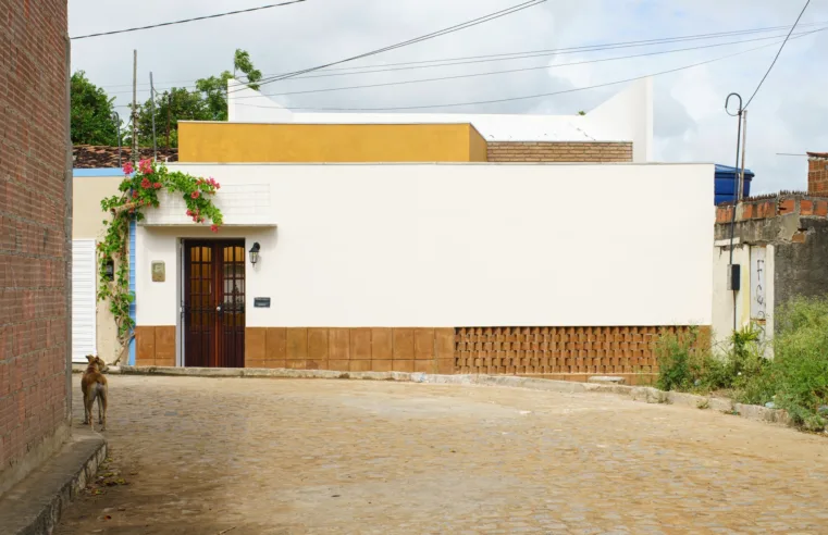 Casa simples do Agreste vira destaque mundial