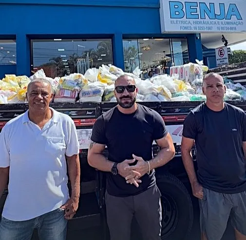 Gol de placa da solidariedade na 1ª Copa Benja: 5 toneladas de alimentos arrecadados
