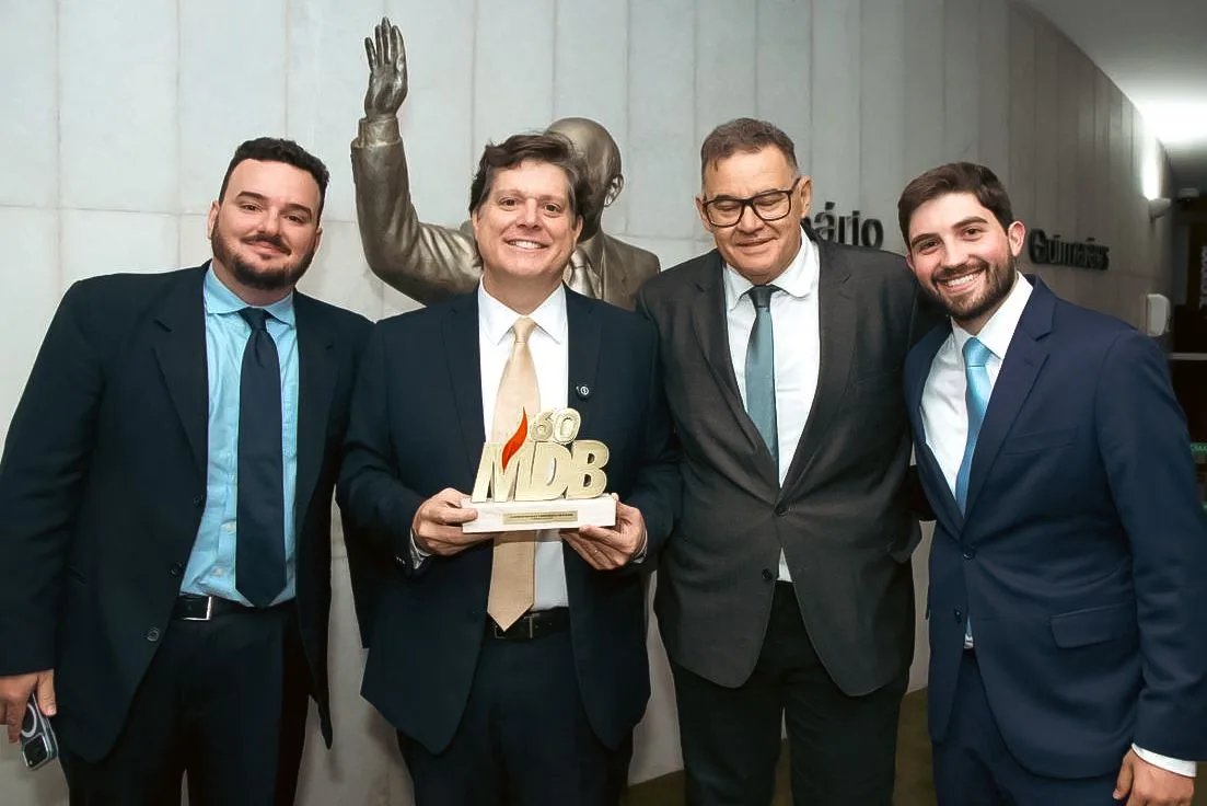 
  Taquaritinga é representada por Nicholas Nunes, Gilson e Netto Girotto na celebração dos 60 anos do MDB, em Brasília