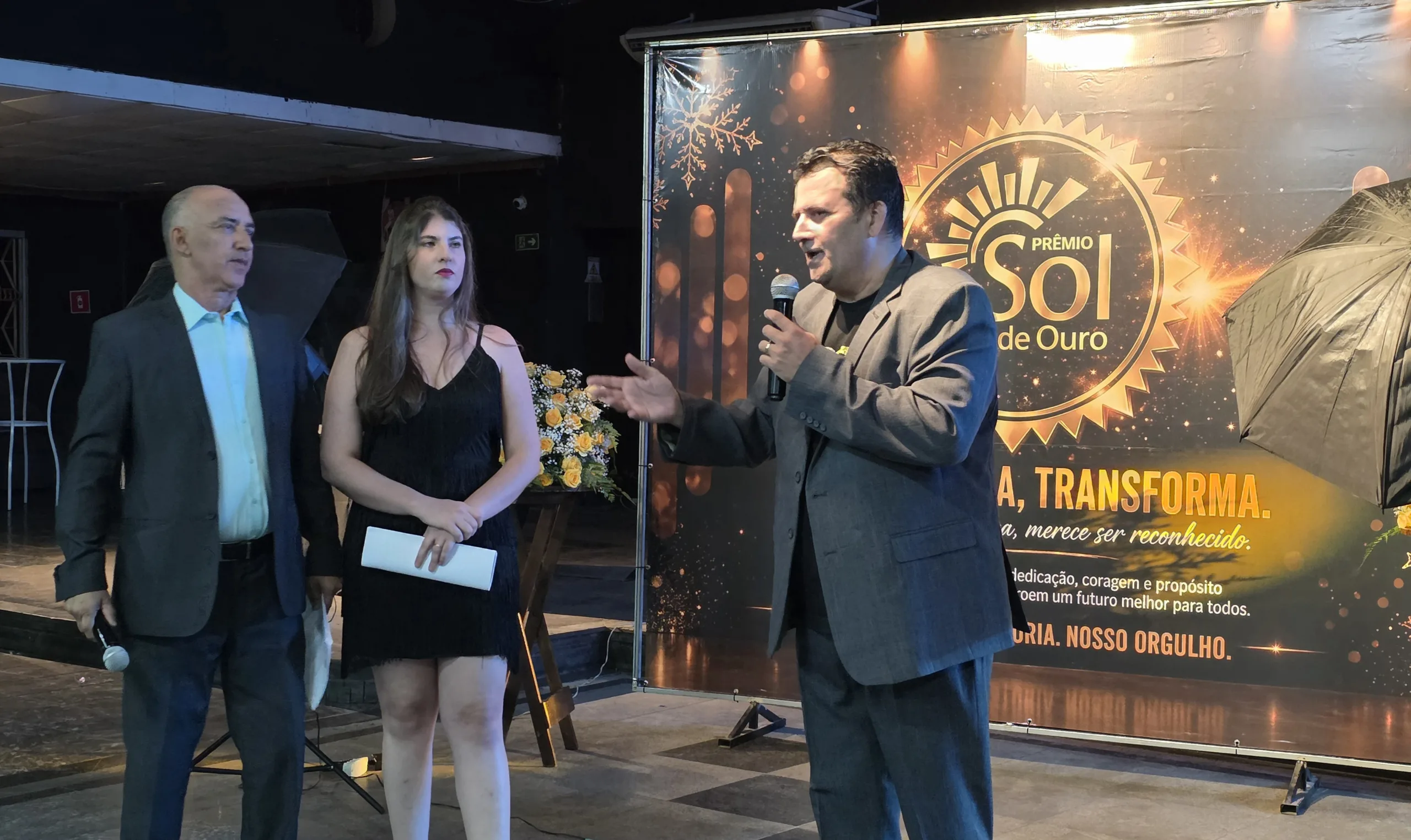 
  Prêmio Sol de Ouro reúne empresários e celebra o empreendedorismo em noite de gala no Premier Hall