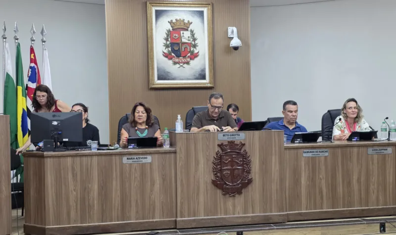 
  REFIS gera tensão e é aprovado após mudança de última hora