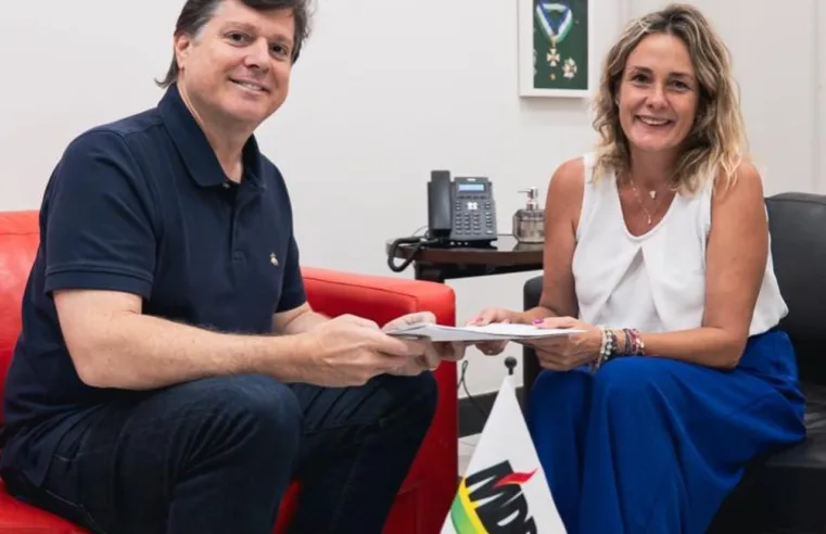 Lívia Zuppani busca novos investimentos em reunião com Baleia Rossi