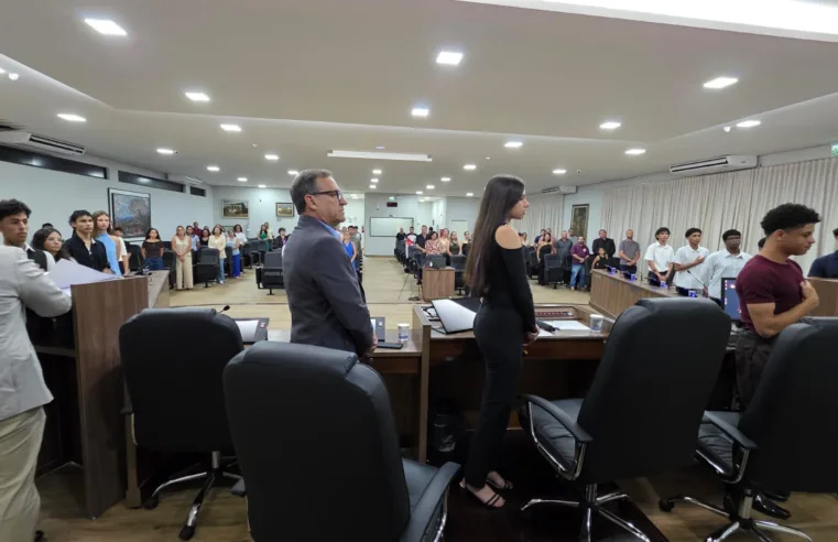 Parlamento Jovem toma posse e inicia nova fase de participação política em Taquaritinga