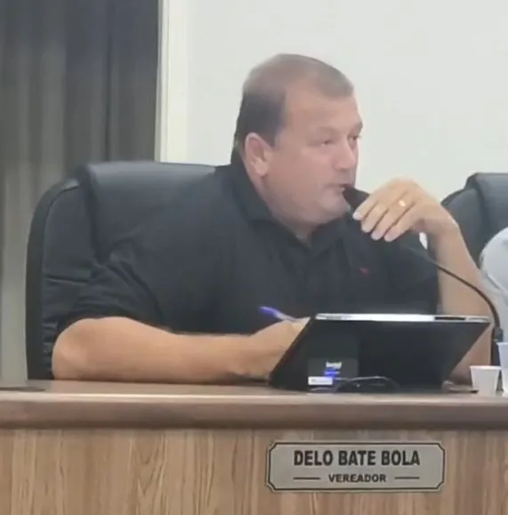 
  Câmara derruba veto por unanimidade e mantém lei considerada inconstitucional