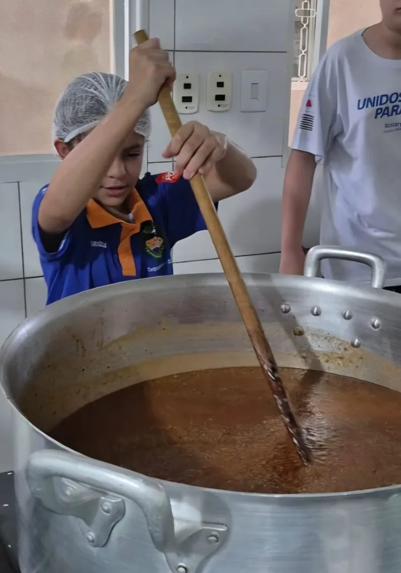 
  Rotary Kids de Taquaritinga dá exemplo de solidariedade no 3º Macarrão do Amor