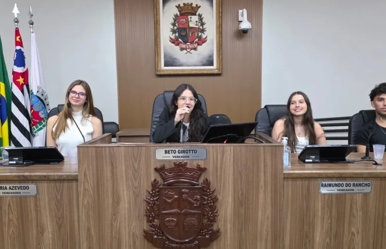 Parlamento Jovem realiza primeira sessão ordinária e impressiona pela qualidade dos debates