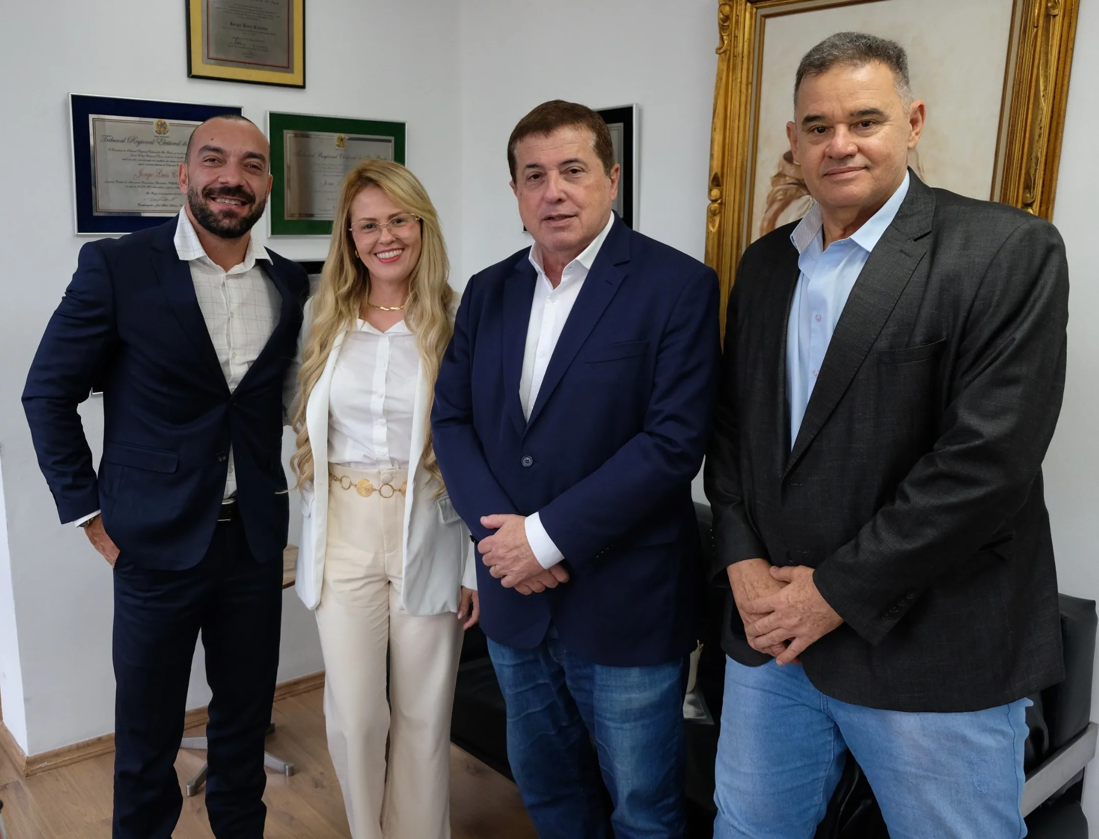 
  Caruso recebe convite para o lançamento da Festa do Peão de Taquaritinga