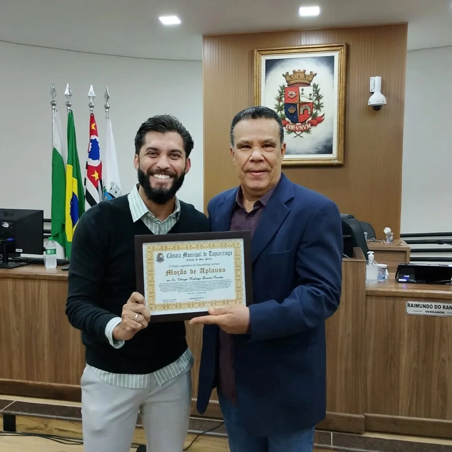
  Thiago Duarte recebe Moção de Aplauso da Câmara e divide homenagem com todos que fizeram parte de sua trajetória