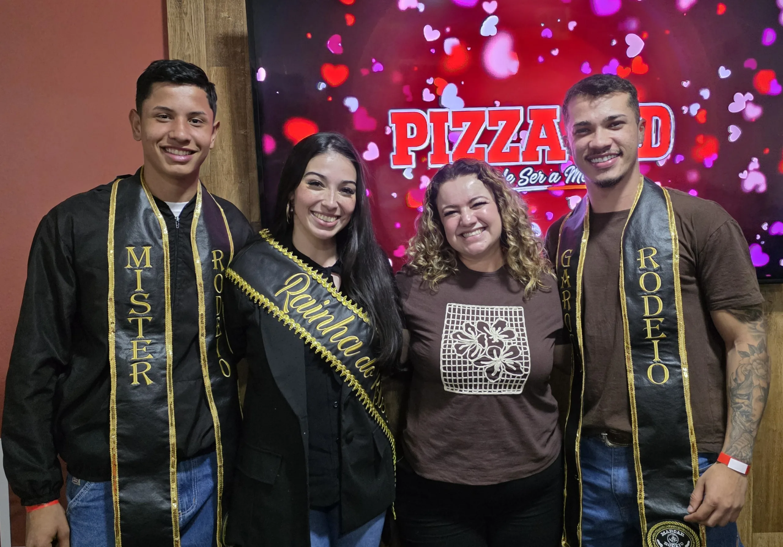 
  Pizza Kid lotada recebe a Corte da Festa do Peão 2026