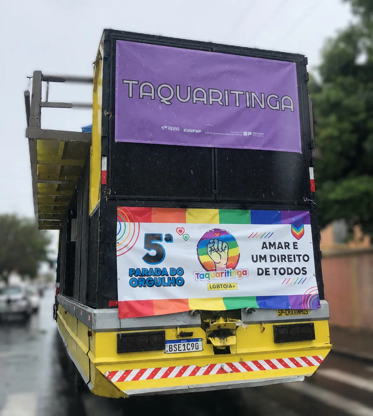 
  Neste domingo, dia 12 de julho, tem Parada Gay em Taquaritinga