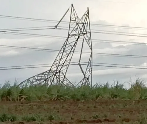 Queda de torre de alta tensão deixou quase 70% de Taquaritinga sem energia
