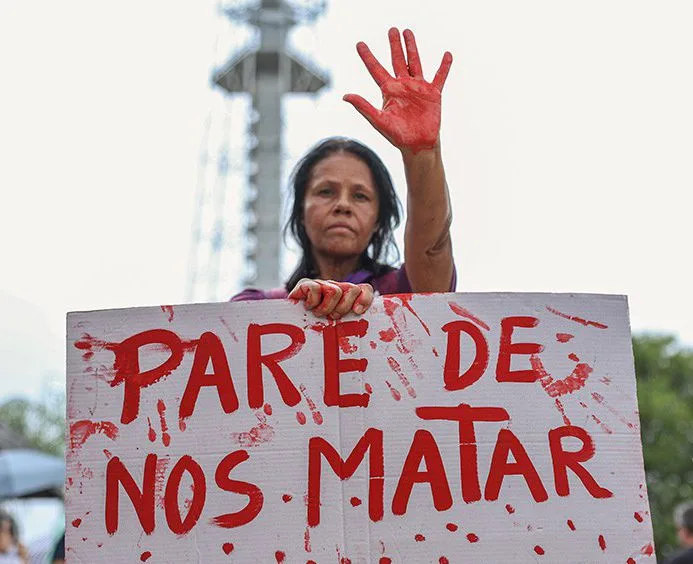 Lei mais dura, proteção ainda frágil: por que o feminicídio continua crescendo?