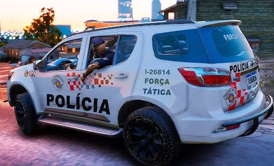 
  Ação da Força Tática termina com apreensão de adolescente e drogas