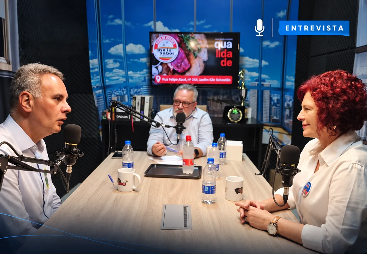 Flávia Lancha e Rodrigo Spada falam sobre trajetórias no PodTudo
