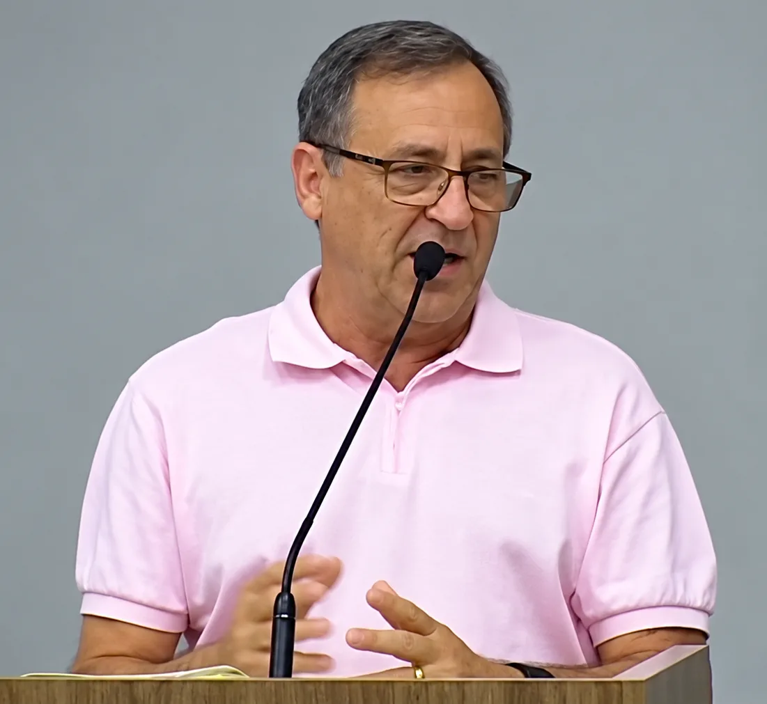 
  “A brincadeira acabou”, diz Beto Girotto em duras críticas à gestão de Fúlvio Zuppani