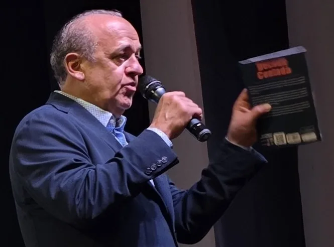 Dimas Ramalho apresenta “Década Contada” e exalta força da cultura na abertura da Feira Cultural