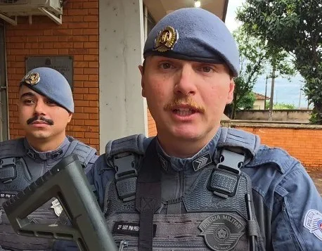 Suspeito é preso após assalto com violência e moto é recuperada pela PM