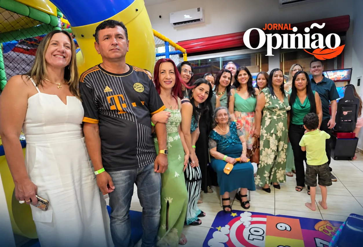 
  Dona Conceição chega aos 100 cercada de amor